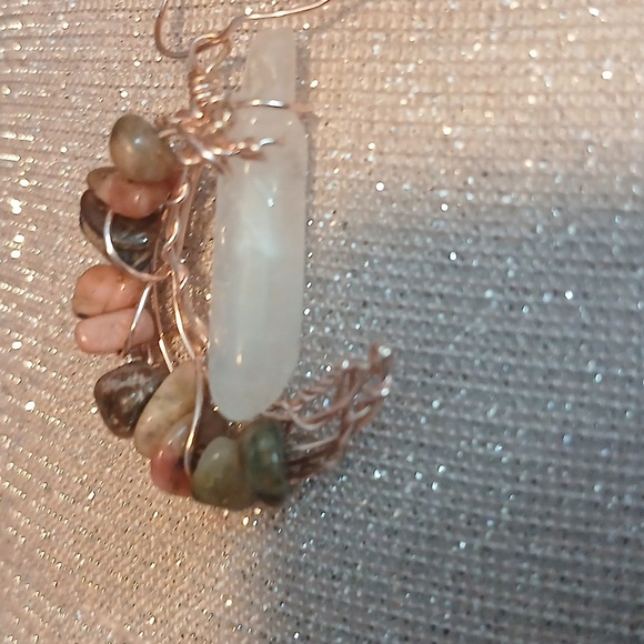 HAND CRAFTED CRYSTAL CRESENT MOON "NEW BEGINNINGS' ELEGANT Pendant Necklace - Picture 5 of 8